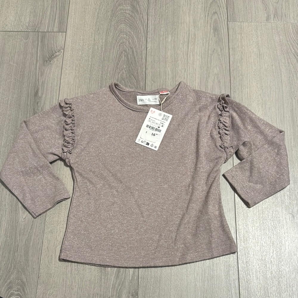 Girls' Ruffle Sleeve Top in Gray